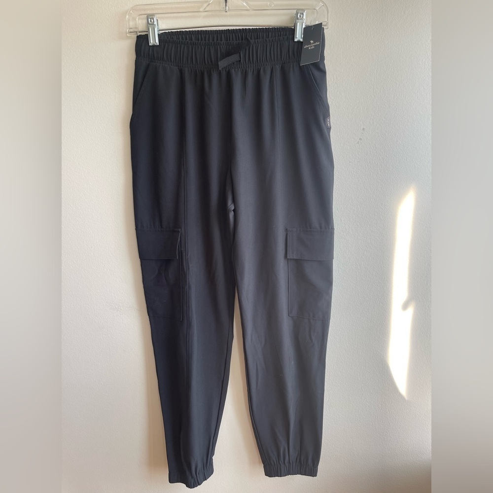 NWT Abercrombie Kids Black Cargo Pants